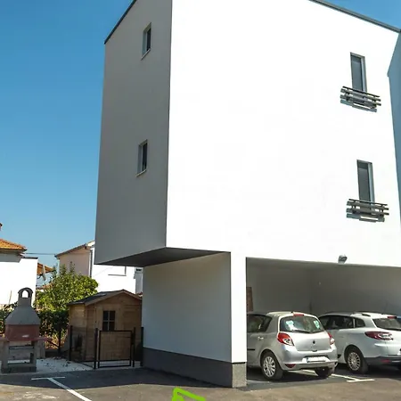 Anelli Trogir